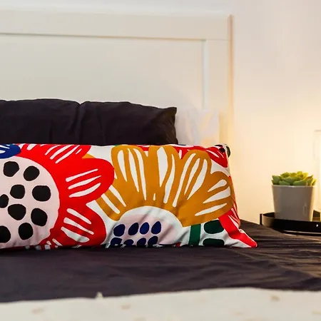 شقة Manrique's Holidays *